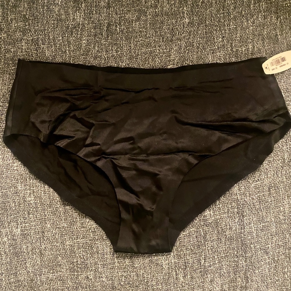 ✨Brand New Victoria’s Secret Hiphuggers